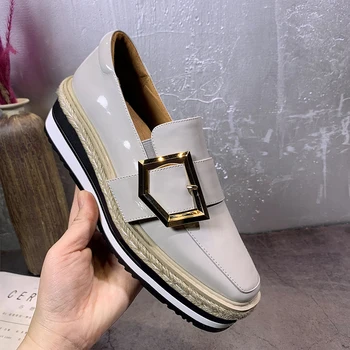 Women's genuine leather platform flats slip-on loafers leisure soft comfort female footwear metal buckle thick sole casual shoes 
Women's genuine leather platform flats slip-on loafers leisure soft comfort female footwear metal buckle thick sole casual shoes