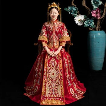 Chinese Women Exquisite Suzhou Embroidery Cheongsam Vintage Tassel Bride Wedding Dress Suit Qipao Oversize 3XL Marriage Clothing
Chinese Women Exquisite Suzhou Embroidery Cheongsam Vintage Tassel Bride Wedding Dress Suit Qipao Oversize 3XL Marriage Clothing