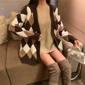 Tyler Rose 2020 TYLER ROSE Korean college style loose slimming V-neck rhombic long sleeve knitted cardigan women's sweater coat
Tyler Rose 2020 TYLER ROSE Korean college style loose slimming V-neck rhombic long sleeve knitted cardigan women's sweater coat