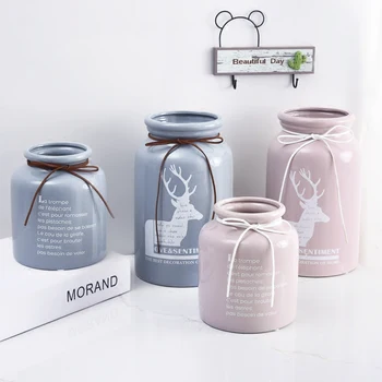 1pc Reindeer Vase Ceramic Flower Vase with Rope Bowknot Design Hydroponic Container Home Decoration Centerpiece
1pc Reindeer Vase Ceramic Flower Vase with Rope Bowknot Design Hydroponic Container Home Decoration Centerpiece
