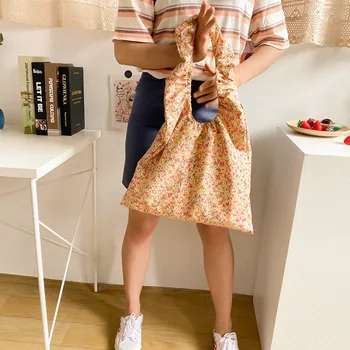 The new fungus edge floral pattern dumpling bag shoulder fold wild bag hand bag channels handbags handbags
The new fungus edge floral pattern dumpling bag shoulder fold wild bag hand bag channels handbags handbags