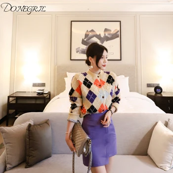 Rhombus Printed Sweater 2020 Autumn Winter Vintage Pearls Long Sleeve Women's Cardigan Sweater Casual Knitted Cardigan
Rhombus Printed Sweater 2020 Autumn Winter Vintage Pearls Long Sleeve Women's Cardigan Sweater Casual Knitted Cardigan