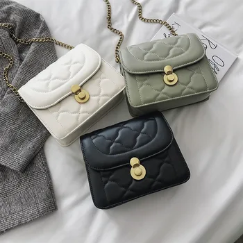 Fashion female bag 2020 new bag female wild diamond small square bag cloud bag Korean version cute female bag
Fashion female bag 2020 new bag female wild diamond small square bag cloud bag Korean version cute female bag