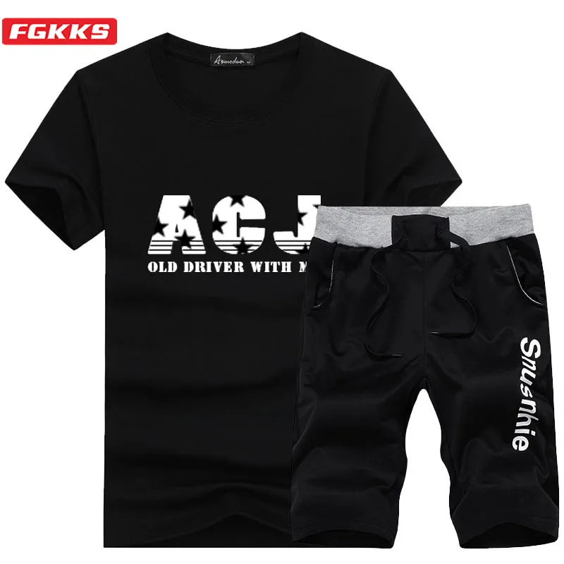 FGKKS Fashion T-Shirt Shorts Set Men Summer Tracksuit T-Shirt +Shorts Sets Beach Men Casual Tee Shirts suit Set Sportswears Male
FGKKS Fashion T-Shirt Shorts Set Men Summer Tracksuit T-Shirt +Shorts Sets Beach Men Casual Tee Shirts suit Set Sportswears Male