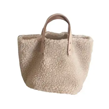 Autumn and Winter Girls Fashion Wild Large Capacity WoMan Shoulder Bag Handbag 
Autumn and Winter Girls Fashion Wild Large Capacity WoMan Shoulder Bag Handbag
