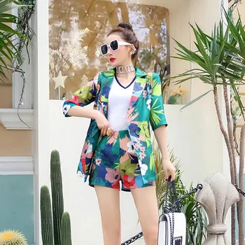 LLZACOOSH 2020 Summer Women Vintage Print 2 Piece Set Ladies Blazer And Shorts Tracksuit Female Slim Outfits Suits
LLZACOOSH 2020 Summer Women Vintage Print 2 Piece Set Ladies Blazer And Shorts Tracksuit Female Slim Outfits Suits