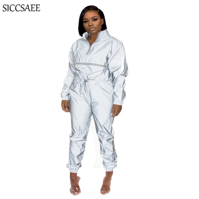 Reflective Light Fabric Streetwear Turtleneck Crop Top Zipper Front Palazzo Pants Hip Hop Two Piece Set Loose Casual Sweat Suit
Reflective Light Fabric Streetwear Turtleneck Crop Top Zipper Front Palazzo Pants Hip Hop Two Piece Set Loose Casual Sweat Suit