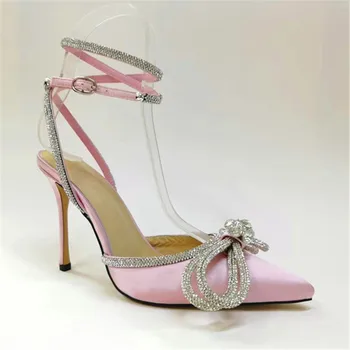 New satin wedding shoes ankle beaded straps pointed pointed high heel women's hot summer sandals wedding shoes
New satin wedding shoes ankle beaded straps pointed pointed high heel women's hot summer sandals wedding shoes