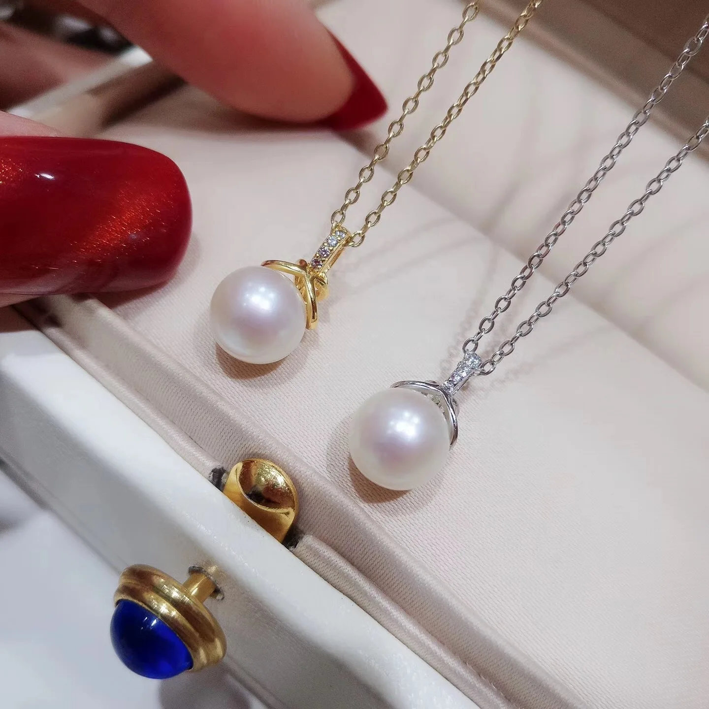 Butterfly Home Rydz1x9ge * Natural Pearl 7-8-round Glare Almost Flawless S925 Silver Simple Pendant Send Silver Necklace 
Butterfly Home Rydz1x9ge * Natural Pearl 7-8-round Glare Almost Flawless S925 Silver Simple Pendant Send Silver Necklace