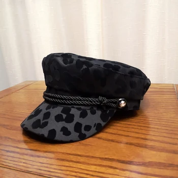 Hat women European and American beret retro leopard print fashionable octagonal hat autumn and winter outdoor navy hat
Hat women European and American beret retro leopard print fashionable octagonal hat autumn and winter outdoor navy hat