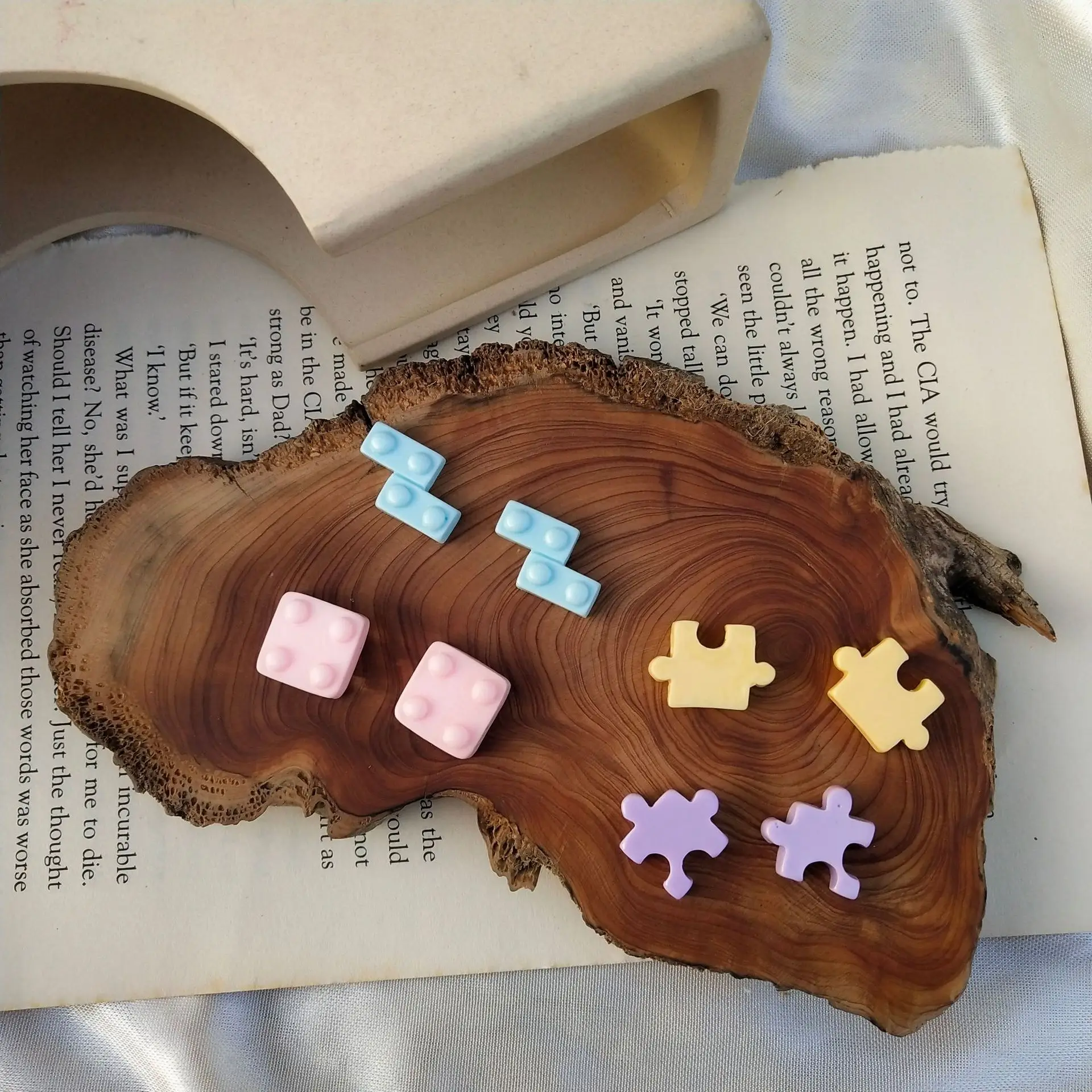 Tetris Earring for Women Pin Cute Building Block Tetris Cartoon Resin Ice Cream Color Earrings Fashion Earrings Fine Jewelry
Tetris Earring for Women Pin Cute Building Block Tetris Cartoon Resin Ice Cream Color Earrings Fashion Earrings Fine Jewelry