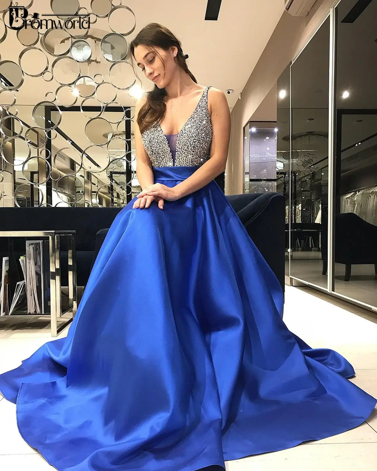Gorgeous A Line Satin V Neck Royal Blue Long Prom Dress with Beading Crystal Formal Gown Elegant Evening Dresses PMD421
Gorgeous A Line Satin V Neck Royal Blue Long Prom Dress with Beading Crystal Formal Gown Elegant Evening Dresses PMD421