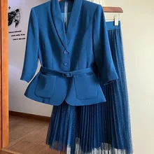 2021 Fashion Women's Two-Piece office Set Long Sleeve Solid Color Single Breasted Blazer+ High Waist Net yarn Skirt Suit M-4XX
2021 Fashion Women's Two-Piece office Set Long Sleeve Solid Color Single Breasted Blazer+ High Waist Net yarn Skirt Suit M-4XX