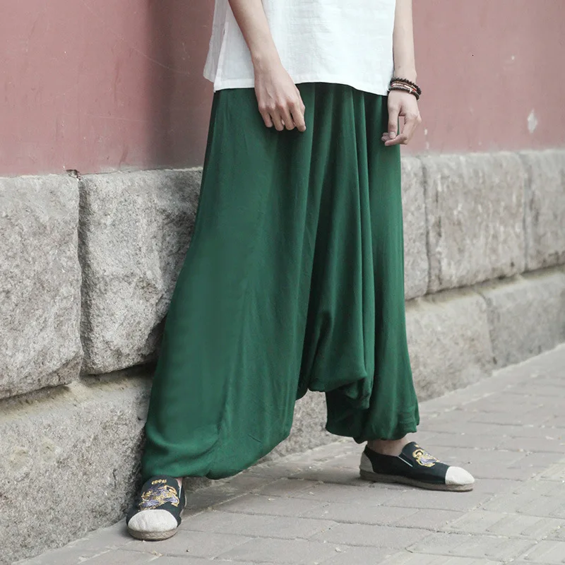 Kung Fu Oriental Pants Hakama Traditional Chinese Clothing for Men Wushu Linen Wide Leg Loose Trousers Male Wing Chun Costumes
Kung Fu Oriental Pants Hakama Traditional Chinese Clothing for Men Wushu Linen Wide Leg Loose Trousers Male Wing Chun Costumes