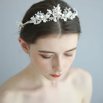 High Quality Silver Leaves Rhinestones Hair Comb Tiaras Handmade Crystal Shell Flower Bridal Headpiece With Comb For Women
High Quality Silver Leaves Rhinestones Hair Comb Tiaras Handmade Crystal Shell Flower Bridal Headpiece With Comb For Women