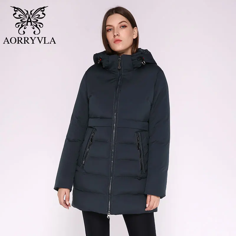 Женская приталенная куртка AORRYVLA темно синяя длинная стеганая с капюшоном и
