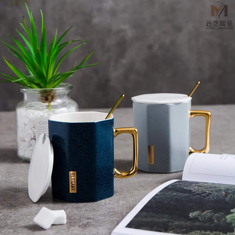 350ML Solid Color Ceramic Cup with Lid Spoon Bone China Europe Embossed Gold Rim Handle Mug Business Office Coffee Cup Tumblers
350ML Solid Color Ceramic Cup with Lid Spoon Bone China Europe Embossed Gold Rim Handle Mug Business Office Coffee Cup Tumblers