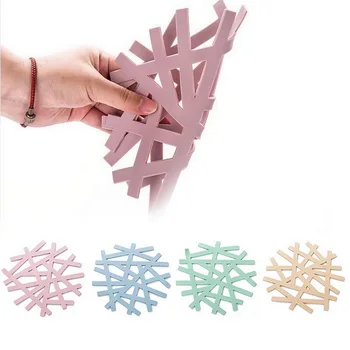1PC Silicone Table Placemat Coaster Flower Design Kitchen Home Hollow Casserole Pad Heat Resistant Mat Placemat For Dining
1PC Silicone Table Placemat Coaster Flower Design Kitchen Home Hollow Casserole Pad Heat Resistant Mat Placemat For Dining