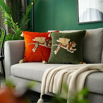 DUNXDECO Cushion Cover Decorative Pillow Case Modern Luxury Orange Green Velvet Animal Collection Embroidery Sofa Chair Coussin 
DUNXDECO Cushion Cover Decorative Pillow Case Modern Luxury Orange Green Velvet Animal Collection Embroidery Sofa Chair Coussin