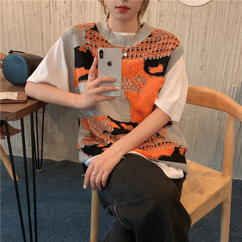 Women Knitted Vests Fall Winter New Korean Casual Loose O-neck Hit Color Sweaters Sleeveless For Female Streetwear Pullovers 
Women Knitted Vests Fall Winter New Korean Casual Loose O-neck Hit Color Sweaters Sleeveless For Female Streetwear Pullovers
