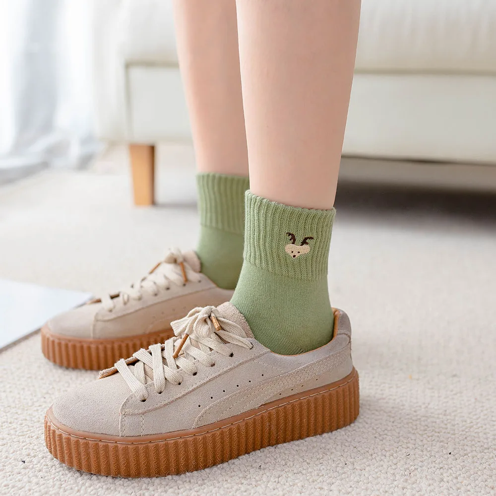 Новые женские туфли с вышивкой изображением милых животных высокое качество