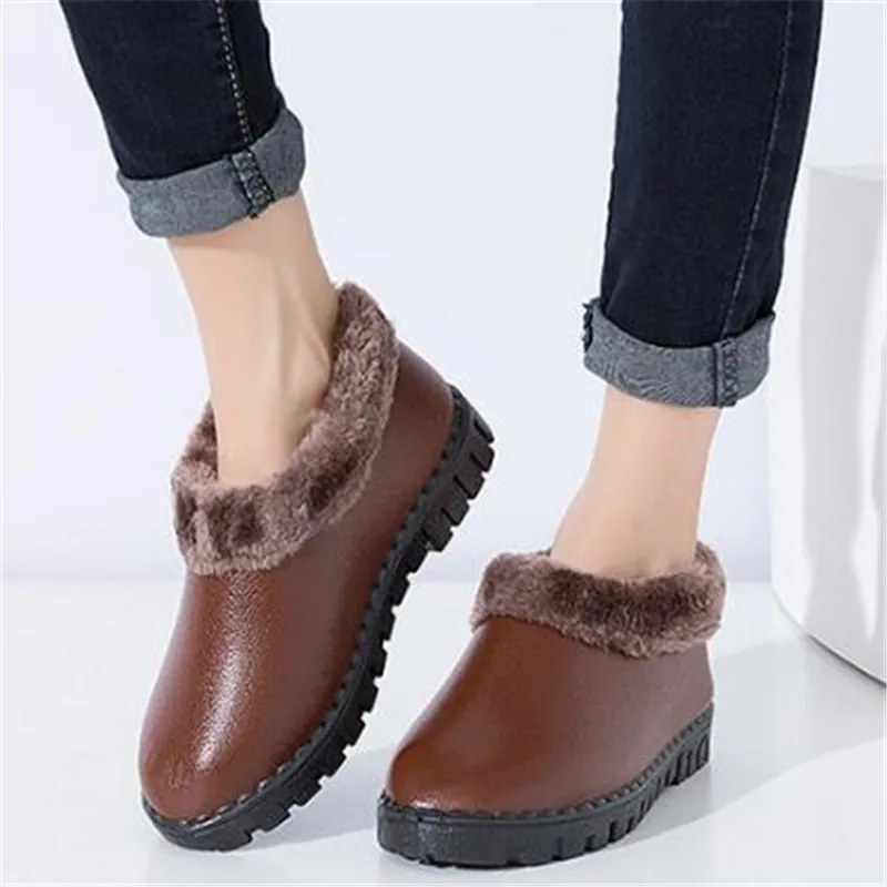 Ultralight Women Winter Boots Waterproof Keep Warm Snow Boots Furry Velvet Cozy Ankle Boots Elderly Non-Slip Platform Booties 
Ultralight Women Winter Boots Waterproof Keep Warm Snow Boots Furry Velvet Cozy Ankle Boots Elderly Non-Slip Platform Booties