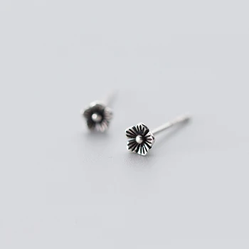 MloveAcc Vintage Antique Silver Flower Earrings Stud for Girls 925 Sterling Silver Small Earrings Jewelry
MloveAcc Vintage Antique Silver Flower Earrings Stud for Girls 925 Sterling Silver Small Earrings Jewelry