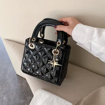 PU Women's Paternt Leather Handbag 2020 New Vintage Luxury Plaid Simple Tote bag Fashion Small Square Crossbody Shoulder Bag 
PU Women's Paternt Leather Handbag 2020 New Vintage Luxury Plaid Simple Tote bag Fashion Small Square Crossbody Shoulder Bag