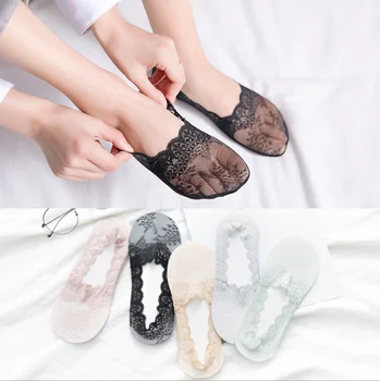 New Transparent Short Lace Socks Women Summer Hollow Out Boat Socks Slippers Female Soft Low Invisible Socks 
New Transparent Short Lace Socks Women Summer Hollow Out Boat Socks Slippers Female Soft Low Invisible Socks