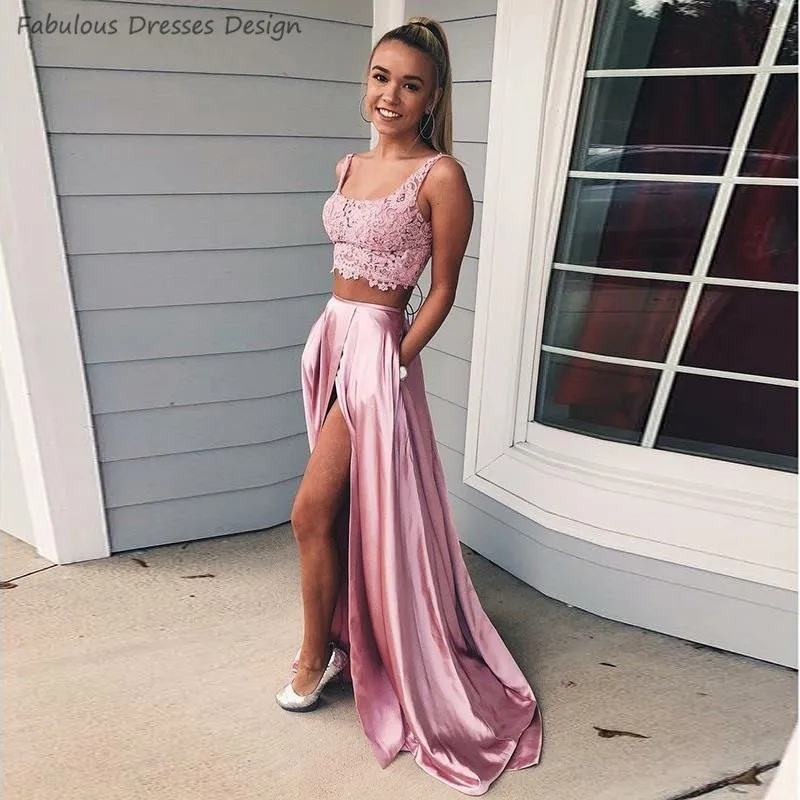 Pink Two Pieces Long Prom Dresses 2020 A Line Sexy Lace Split Vestido De Festa Sweep Train Evening Dress Party For Women
Pink Two Pieces Long Prom Dresses 2020 A Line Sexy Lace Split Vestido De Festa Sweep Train Evening Dress Party For Women