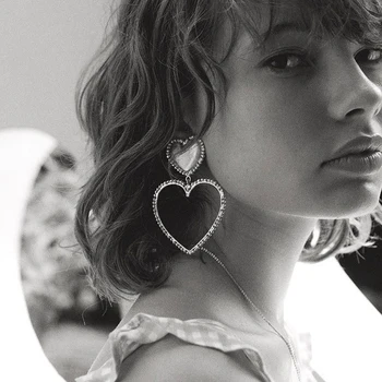 AENSOA 2019 New Fashion Red Heart Big Dangle Earrings For Women Lady's Chic Gold Color Heart Love Earring For Party Jewelry Gift
AENSOA 2019 New Fashion Red Heart Big Dangle Earrings For Women Lady's Chic Gold Color Heart Love Earring For Party Jewelry Gift