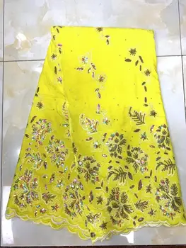 African velvet lace fabric 2020 high quality lace perforated design embroidery with sequins laces mesh fabrics for evening dress
African velvet lace fabric 2020 high quality lace perforated design embroidery with sequins laces mesh fabrics for evening dress