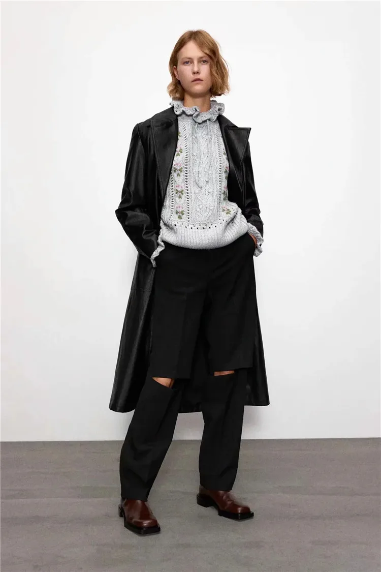 Spring/Autumn Personality Fashion Petal Collar Knitted Pullover Small Fresh and Sweet Mori Hollow Street Elegant Beauty Sweater
Spring/Autumn Personality Fashion Petal Collar Knitted Pullover Small Fresh and Sweet Mori Hollow Street Elegant Beauty Sweater
