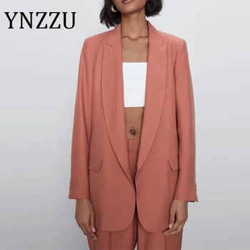 YNZZU Vintage Stylish Office Lady Blazers Coat Women 2020 Spring Autumn Silk Satin Elegant Notched Collar Ladies Outerwear A1483
YNZZU Vintage Stylish Office Lady Blazers Coat Women 2020 Spring Autumn Silk Satin Elegant Notched Collar Ladies Outerwear A1483