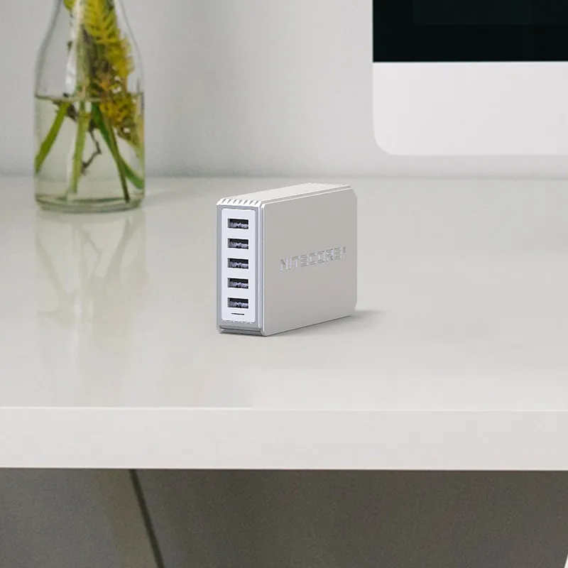 NITECORE UA55 desktop adapter 5 USB ports 50W high speed charging 10A maximum output current charging adapter