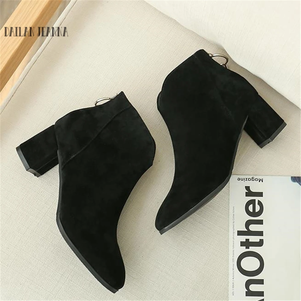 2018 Fall new high-heeled thick heel Korean version of women's shoes short boots pendant Martin boots British naked boots 
2018 Fall new high-heeled thick heel Korean version of women's shoes short boots pendant Martin boots British naked boots