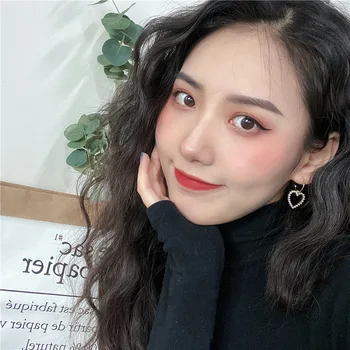 S925 Silver Needle Geometry Heart Pearl Earring Elegant Versatile South Korea INS Normcore Style Peach Heart Ear Stud Earrings W
S925 Silver Needle Geometry Heart Pearl Earring Elegant Versatile South Korea INS Normcore Style Peach Heart Ear Stud Earrings W