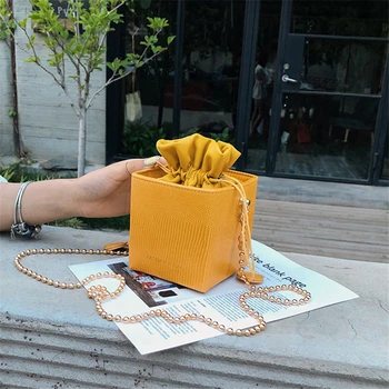 Messenger Bags Lady Pure Color Square Small Bag Drawstring Women Simple All-purpose Bucket Bag Single Shoulder Mini Purse Borse
Messenger Bags Lady Pure Color Square Small Bag Drawstring Women Simple All-purpose Bucket Bag Single Shoulder Mini Purse Borse