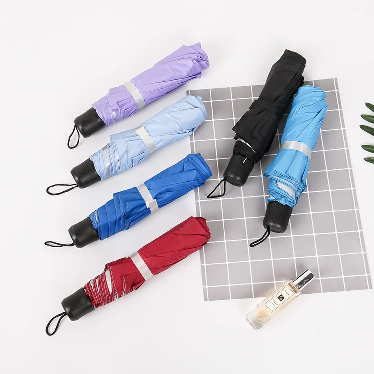 Three Fold Solid Color Silver Plastic Umbrella Mini Portable All-Weather Umbrella College Style UV-Protection Folding Umbrella C
Three Fold Solid Color Silver Plastic Umbrella Mini Portable All-Weather Umbrella College Style UV-Protection Folding Umbrella C