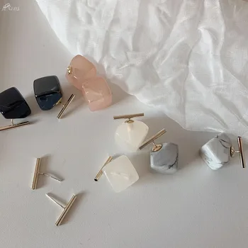 AOMU 2020 Korea Geometric Irregular Square Resin Earring Simple Retro Candy Color Earrings for Women Jewelry Gifts
AOMU 2020 Korea Geometric Irregular Square Resin Earring Simple Retro Candy Color Earrings for Women Jewelry Gifts