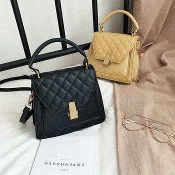 Lingge modern ladies handbag 2020 new summer lock belt small square bag women's shoulder diagonal female bag
Lingge modern ladies handbag 2020 new summer lock belt small square bag women's shoulder diagonal female bag
