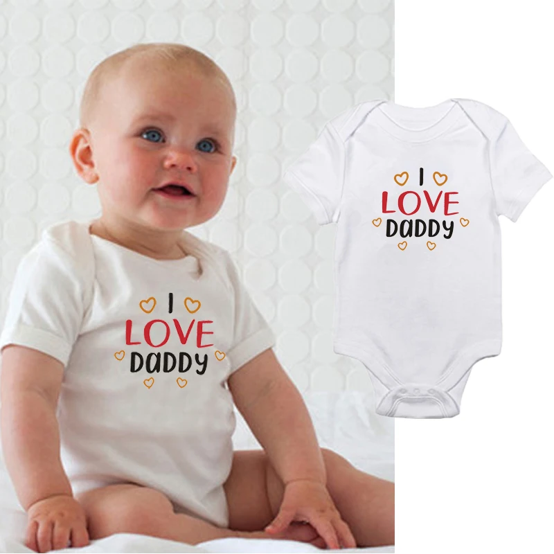 Newborn Baby Bodysuit Boy Girl Onesie Short Sleeve I love Daddy Print Romper Summer Jumpsuit Cute Infant Baby Outfits Clothes 
Newborn Baby Bodysuit Boy Girl Onesie Short Sleeve I love Daddy Print Romper Summer Jumpsuit Cute Infant Baby Outfits Clothes