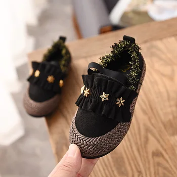 2020 Fashion Girls Baby Suede Leather Lotus Leaf Flowers Princess Weave Casual Shoe Autumn Kids Soft Bottom Childrens Flat Boots
2020 Fashion Girls Baby Suede Leather Lotus Leaf Flowers Princess Weave Casual Shoe Autumn Kids Soft Bottom Childrens Flat Boots