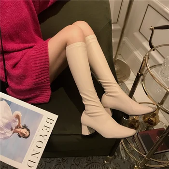 New 2020 INS Women Beige Block High Heels Knee High Boots Soft Leather Elastic Sock Boots Winter Designer Thigh High Boots Shoes
New 2020 INS Women Beige Block High Heels Knee High Boots Soft Leather Elastic Sock Boots Winter Designer Thigh High Boots Shoes