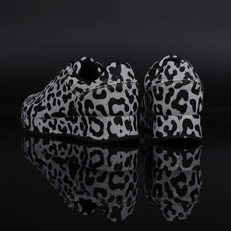 Женская обувь с леопардовым принтом повседневные низкие кроссовки на шнуровке