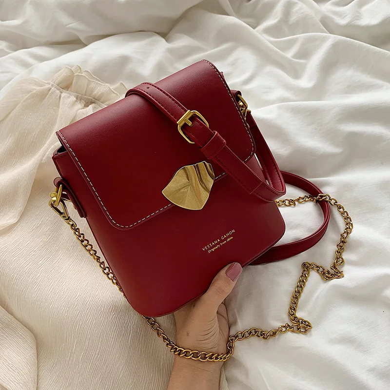 Female Crossbody Bags For Women 2019 High Quality PU Leather Luxury Handbags Designer Sac A Main Ladies Shoulder Messenger Bag
Female Crossbody Bags For Women 2019 High Quality PU Leather Luxury Handbags Designer Sac A Main Ladies Shoulder Messenger Bag