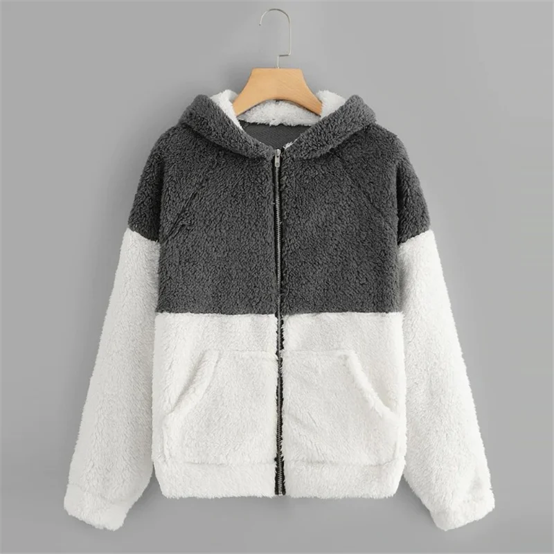 2020 New Type Sheep Shearing Coat Real Sheep Fur Coat Women Natural Fur Jacket with Hat Real Wool Coat Chamois Leather Lining
2020 New Type Sheep Shearing Coat Real Sheep Fur Coat Women Natural Fur Jacket with Hat Real Wool Coat Chamois Leather Lining