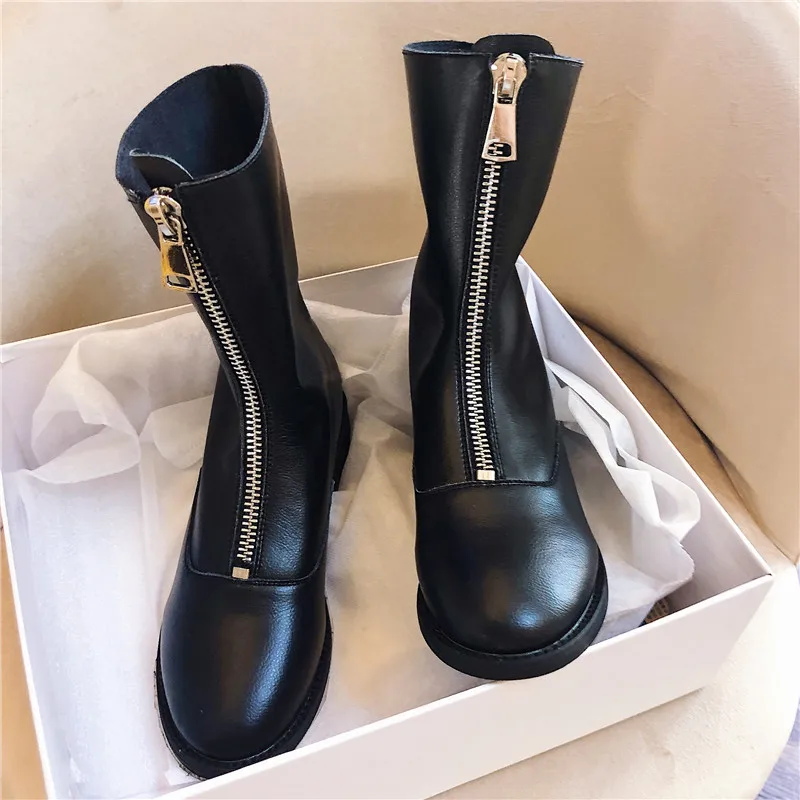 European and American style Women Lady Black Beige white leather short tube Ankle Martin boots flat shoes
European and American style Women Lady Black Beige white leather short tube Ankle Martin boots flat shoes