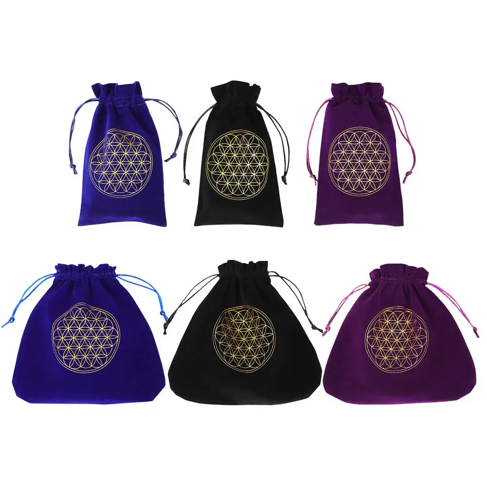 Бархатные сумки для хранения Таро, товары для гадания с цветком жизни, фиолетовый Таро, сумка на шнурке, сумка для вечеринки, Таро, палуба, сумка для настольных игр сумка из бархата мешочки для таро
Бархатные сумки для хранения Таро, товары для гадания с цветком жизни, фиолетовый Таро, сумка на шнурке, сумка для вечеринки, Таро, палуба, сумка для настольных игр сумка из бархата мешочки для таро