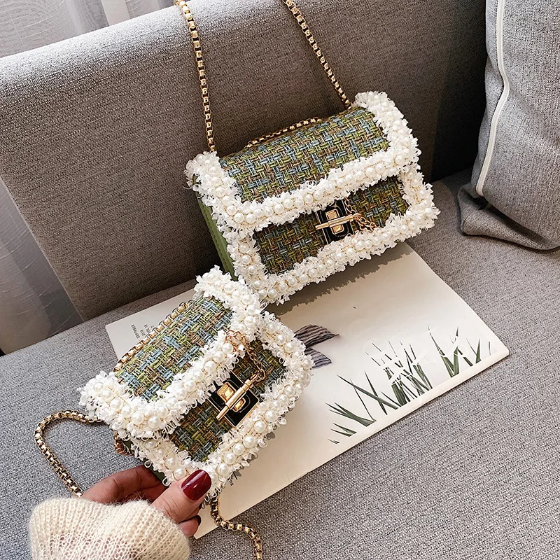 2019 New (size) oblique satchel chain fairy bag pearl bag small square bag
2019 New (size) oblique satchel chain fairy bag pearl bag small square bag